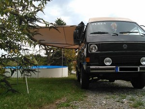 27108665ax.jpg