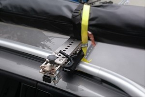 Faechermarkise_Klapphalter_Ford_Kuga_Winkel_eingeklappt_01.jpg